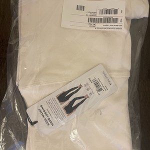 Alo Yoga white leggings brand new!